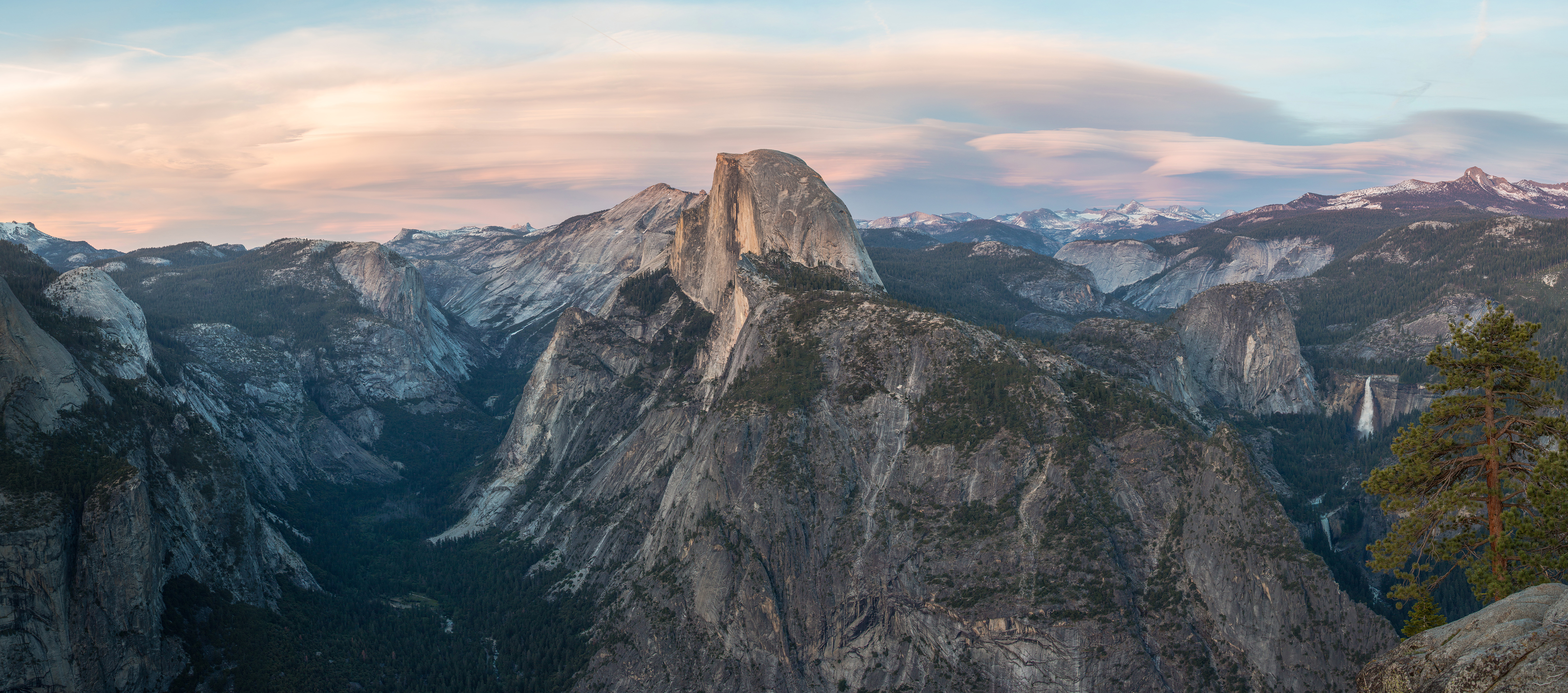 Glacier_Point_at_Sunset,_Yosemite_NP,_CA,_US_-_Diliff
